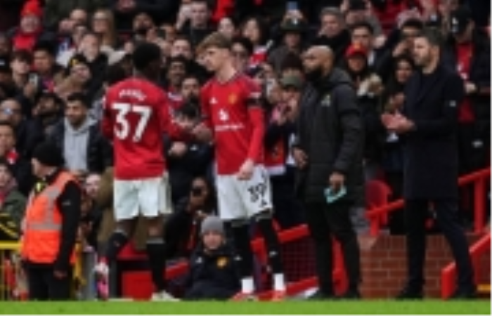 Chỉ chơi 17 phút, 'thần đồng' MU bất ngờ được gọi đá World Cup 2026