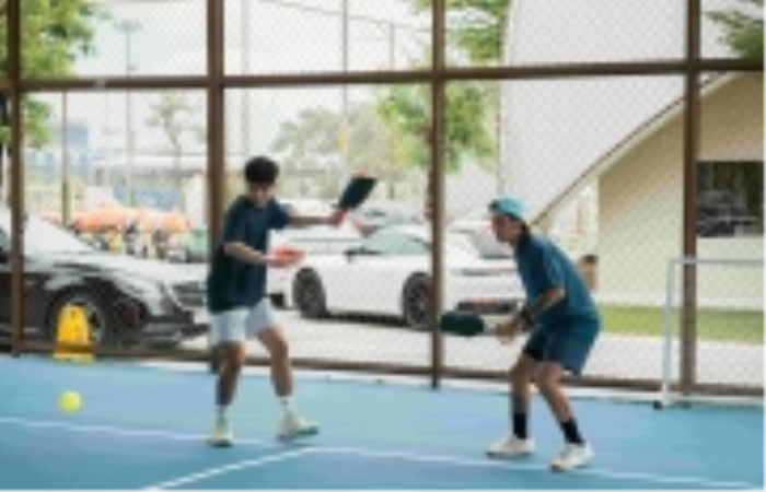 TỐI ƯU HIỆU SUẤT TRÊN SÂN PICKLEBALL: GIẢI MÃ CÁC BÍ KÍP CHỌN TRANG PHỤC MÀ BẠN CẦN BIẾT