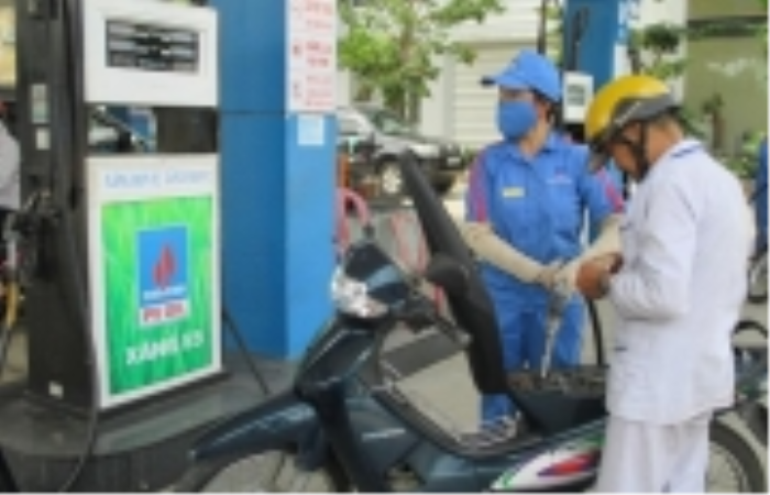 Giá xăng dầu hôm nay 10/6: Dầu thế giới biến động mạnh